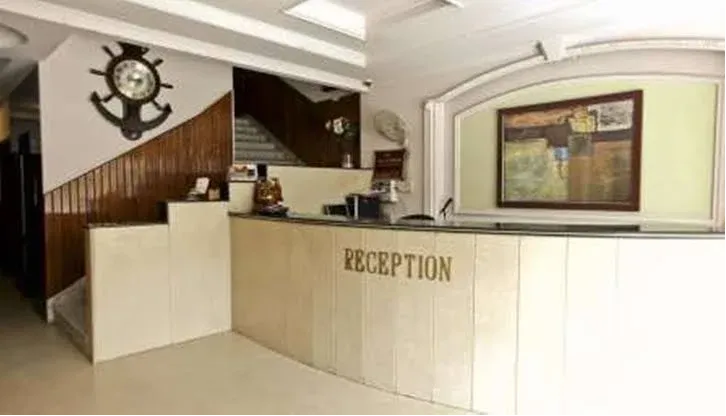 Hotel Pablas International